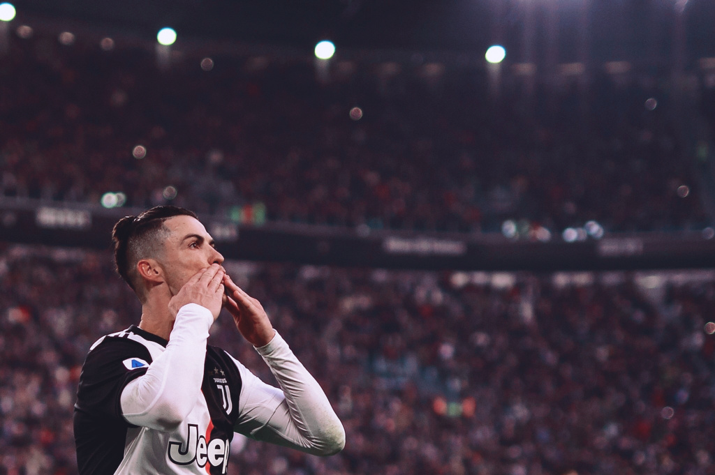 力赢得尊重 力赢得尊重